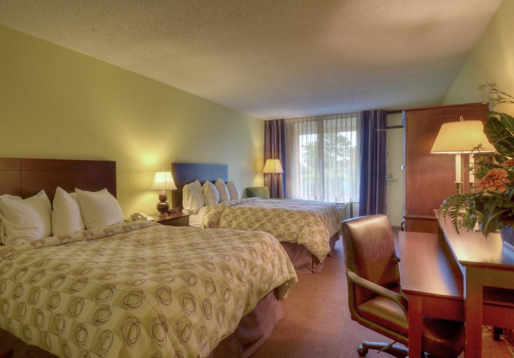 Clarion Inn Brunswick Pokoj fotografie