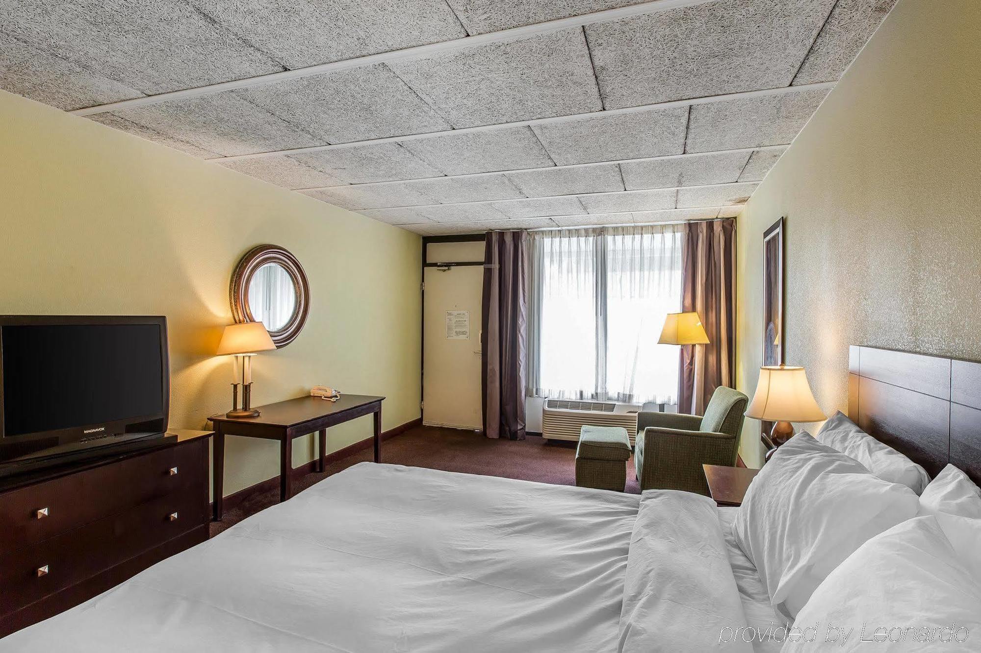 Clarion Inn Brunswick Exteriér fotografie