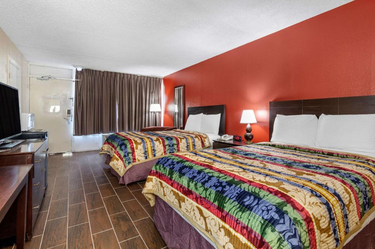 Clarion Inn Brunswick Exteriér fotografie